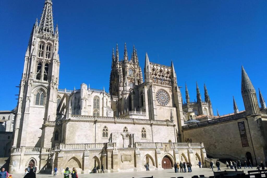 Tu Hogar En El Camino. Burgos Centro. Vut. Wifiアパートメント エクステリア 写真